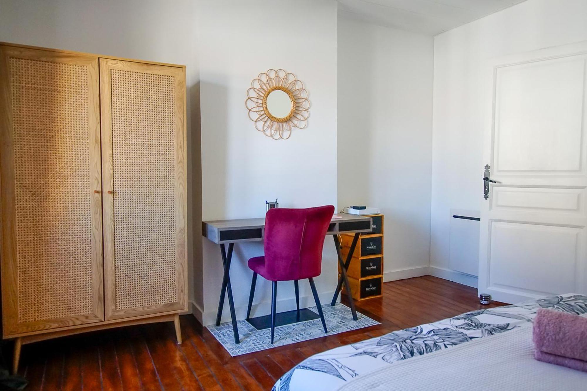 Le Charme Des Berceaux Apartment Еперне Екстериор снимка
