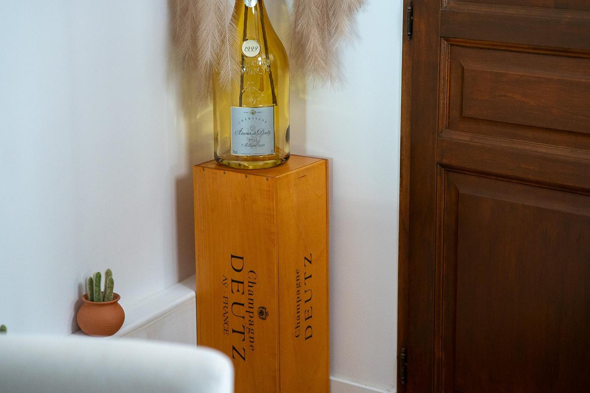 Le Charme Des Berceaux Apartment Еперне Екстериор снимка